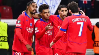 43 гола и 5 красных карточек: итоги игрового дня Лиги чемпионов