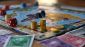 Золото и биткоин падают, нефть растёт: что происходит на рынках