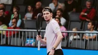 Бублик сразится со второй ракеткой мира на турнире в Австрии