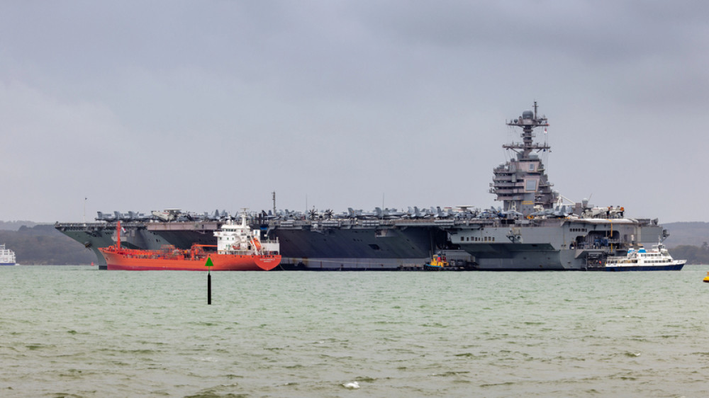 США направили авианосец в Латинскую Америку для борьбы с наркокартелями