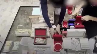 Сотни миллионов, 52 авто и килограммы золота: чем закончилась афера Nazira Gold в Шымкенте