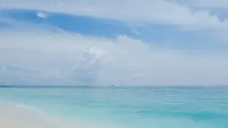 Целому поколению казахстанцев запретили курить на Мальдивах