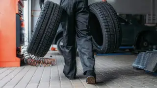Цены на шиномонтаж подскочили в Алматы