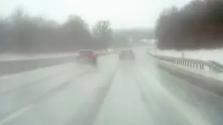 Трассы закрыли из-за непогоды в Алматинской и Жамбылской областях