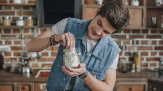 Зумеры отказались от налички - и вот почему