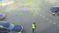 В Алматы водитель внедорожника на скорости сбил регулировщика