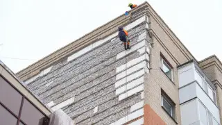 Обрушение фасада дома в Астане: в уголовном деле появилась ещё одна статья