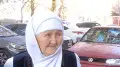 80-летняя бабушка-водитель из Шымкента стала звездой соцсетей
