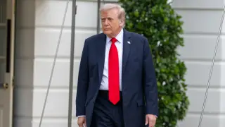 Трамп требует расследовать связи Эпштейна с Клинтоном и другими демократами