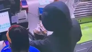 Дерзкое ограбление АЗС попало на видео в Актау