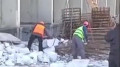 Строители упали с высоты 5-го этажа в Астане: врачи рассказали об их состоянии