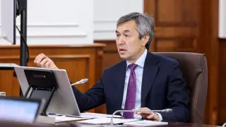 Сразу 4 заместителя Раимбека Баталова подали заявления об увольнении