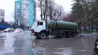 Семей утонул в ливнях и мокром снеге