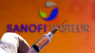 Почему Казахстан выбрал вакцину Sanofi: реакция Минздрава на фоне обвинений в коррупции