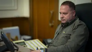 У главы офиса президента Украины проходят обыски