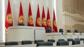 Сторонники президента выигрывают выборы в Кыргызстане