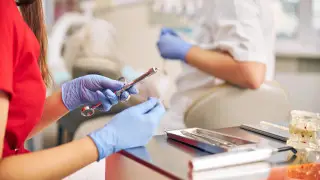 Ещё один ребенок умер после посещения стоматологии — на этот раз в Алматы