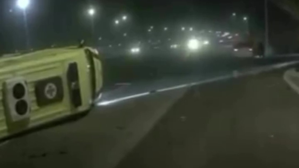Смертельная авария с участием скорой помощи попала на видео в Алматы