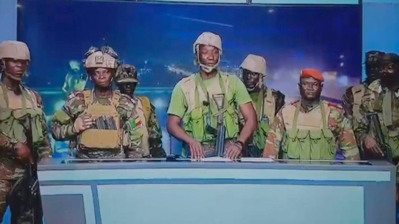 кадр из видео