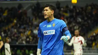 Сейвы Анарбекова спасли “Кайрат“ от разгрома в Лиге чемпионов