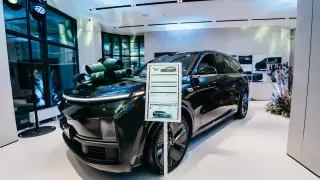 В Алматы состоялось открытие первого официального дилерского центра Li Auto DOSCAR