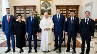 Президент Токаев пригласил Папу Римского в Казахстан