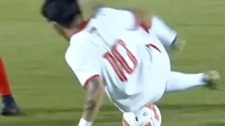 “Он слишком хорош“: необычный финт футболиста набрал миллионы просмотров