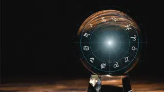 Гороскоп на сегодня: кто окажется в центре внимания, а кому стоит сделать паузу