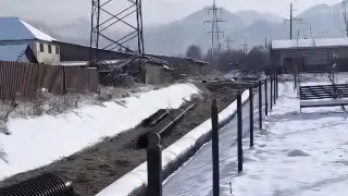 плывущие трубы