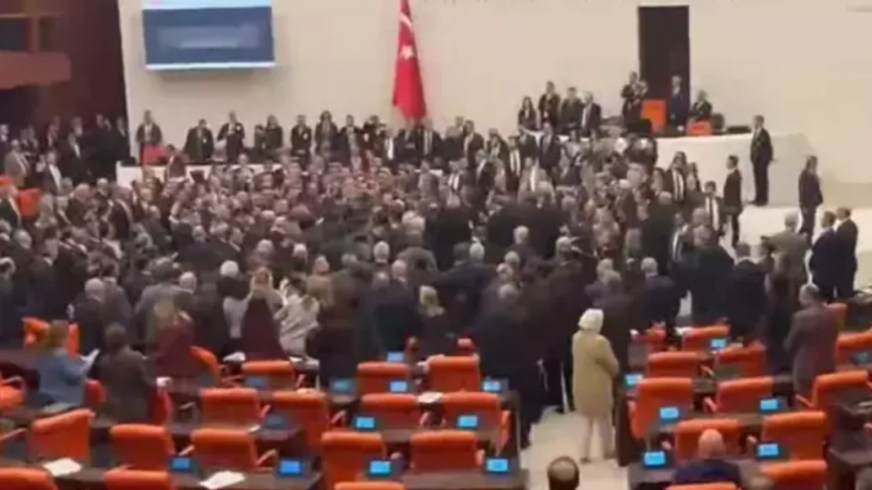 Кадр из видео / haberler.com