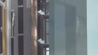 В Астане вновь обрушилась облицовка? Аким ответил на жалобы в соцсетях