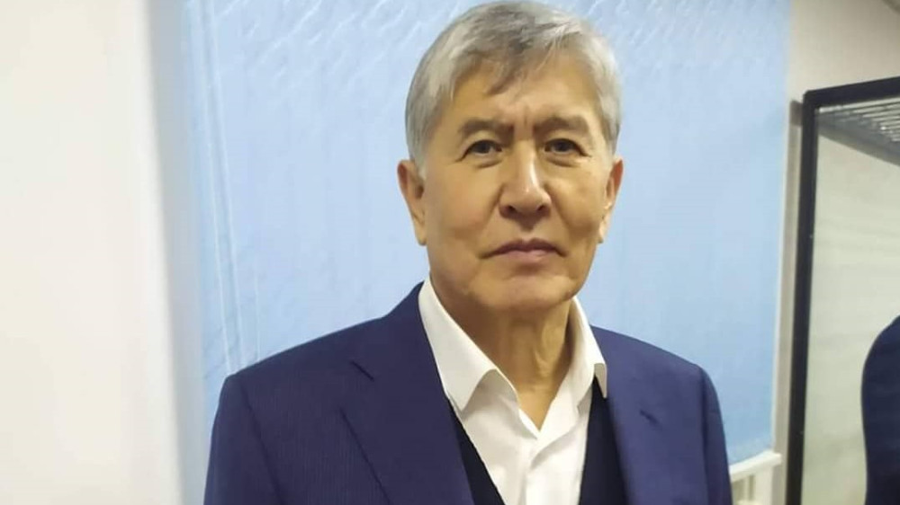 Жапаров лишил Атамбаева звания Героя Кыргызстана