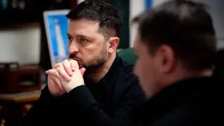 Зеленский: Украина готовится к двум возможным вариантам развития событий