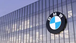 Концерн BMW выкупил легендарную автомобильную компанию