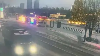 Водитель снес автобусную остановку в Астане