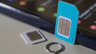 Покупка SIM-карт, опасные добавки и красивые номера: новости Казахстана за 6 января