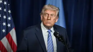 “Помощь уже в пути“: Трамп обратился к иранским протестующим