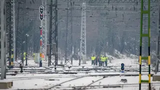 Ледяной дождь и гололёд парализовали транспорт и жизнь в Европе