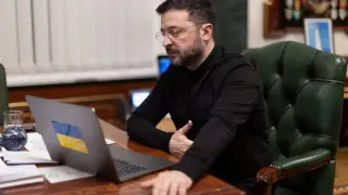 Зеленский обсудил с сенаторами США ужесточение санкций против России