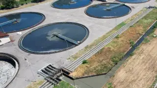 Неприятный запах и опасные газы: “Алматы Су“ оштрафовали на миллионы