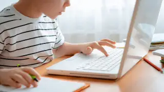 16 января учёба у школьников и студентов Астаны пройдёт онлайн