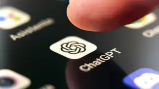 “Чтобы стать доступнее“: в чат GPT появится реклама