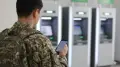 Срочникам в Казахстане запретят брать кредиты: появился документ