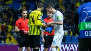 Двумя голами завершился первый тайм матча “Кайрат“ - “Брюгге“