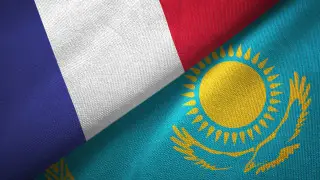 Казахстан и Франция договорились передавать нелегальных мигрантов на родину