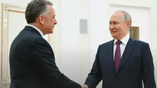 Путин провел более трех часов со спецпосланником США в Москве