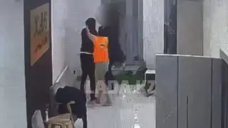 В Актау адвокат устроил погром в бане, вступив в конфликт с персоналом и полицейскими