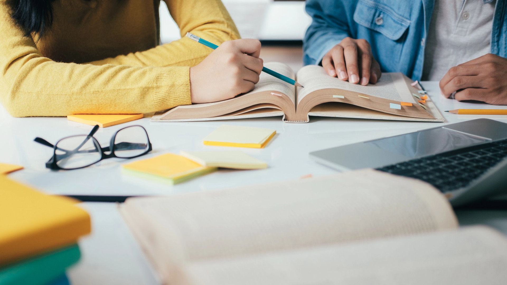 Курсы за миллион: министр дала совет выпускникам перед ЕНТ