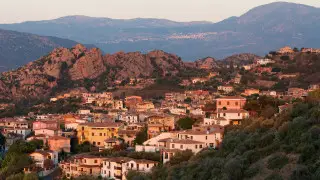 Названы страны, готовые заплатить до 42 миллионов тенге за переезд