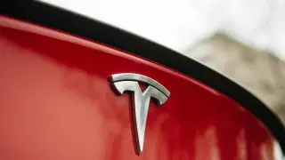 Tesla завершит производство Model S и Model X из-за роботов